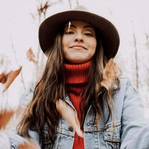 Meet Victoria from The Ragged Cloth!